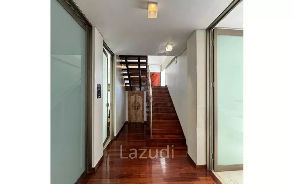3 Bedroom Leasehold Beachfront Penthouse in Seminyak