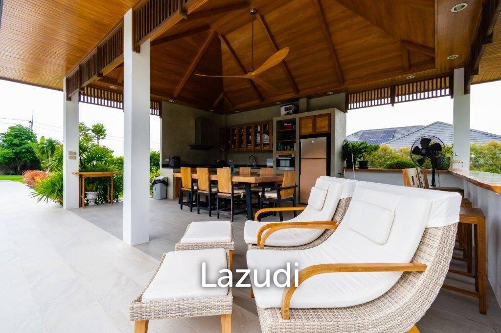 1,324 ตร.ม 3 เตียง 4 อาบน้ำ วิลล่า For ขาย