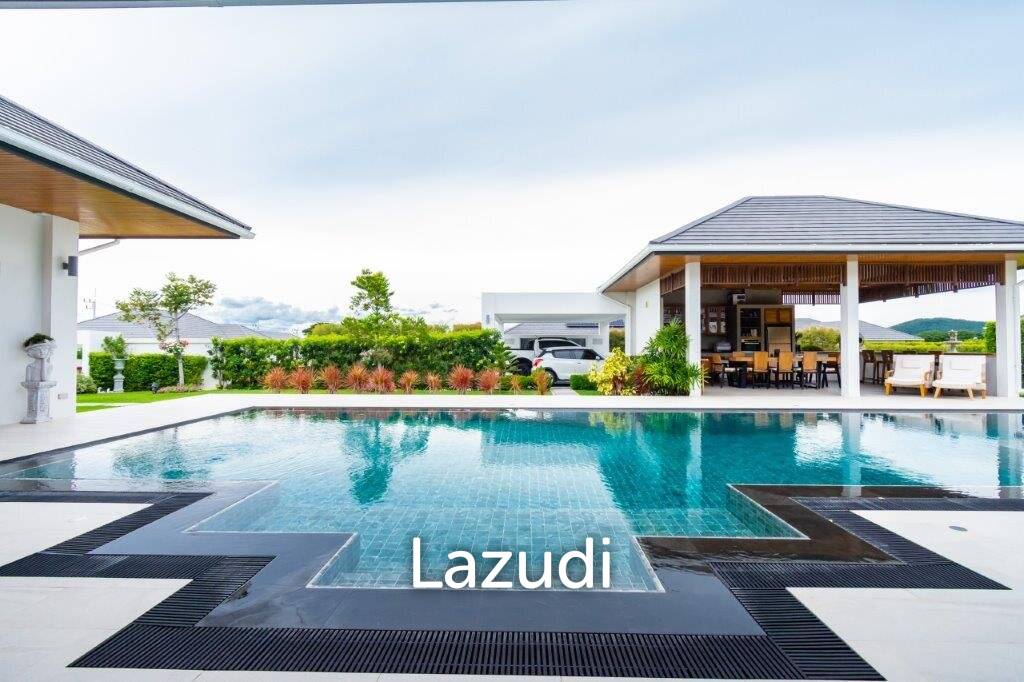 1,324 ตร.ม 3 เตียง 4 อาบน้ำ วิลล่า For ขาย