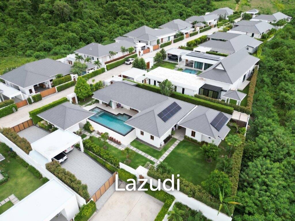 1,324 ตร.ม 3 เตียง 4 อาบน้ำ วิลล่า For ขาย