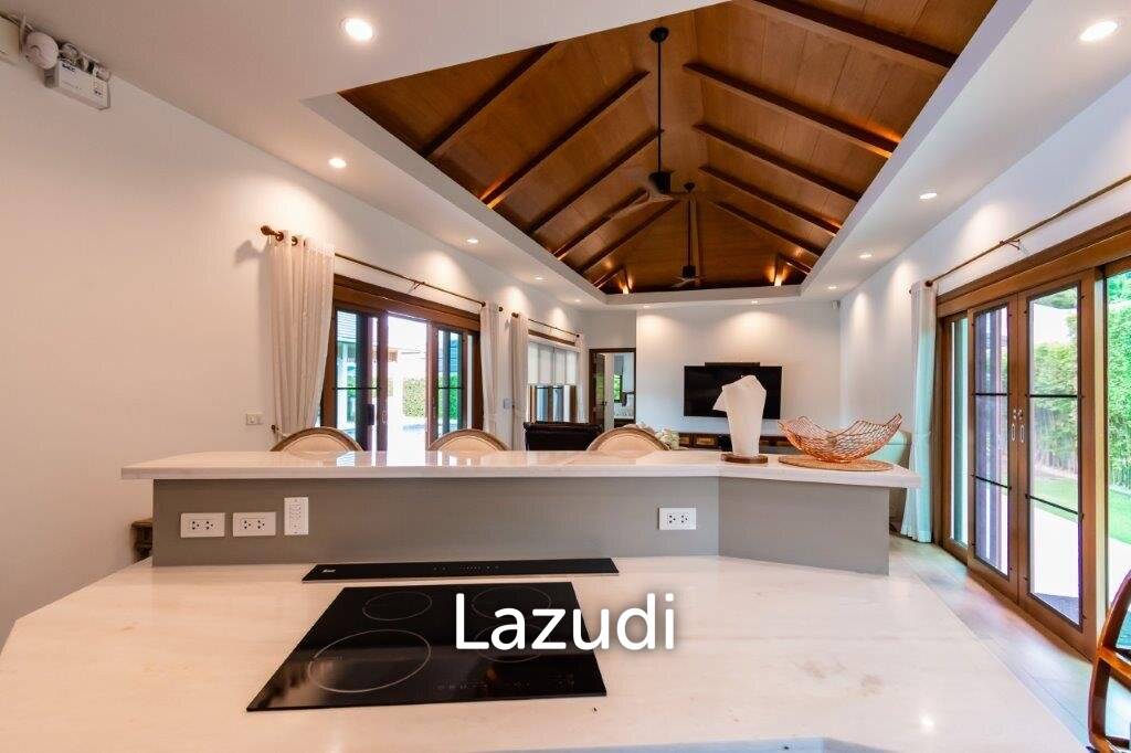 1,324 ตร.ม 3 เตียง 4 อาบน้ำ วิลล่า For ขาย