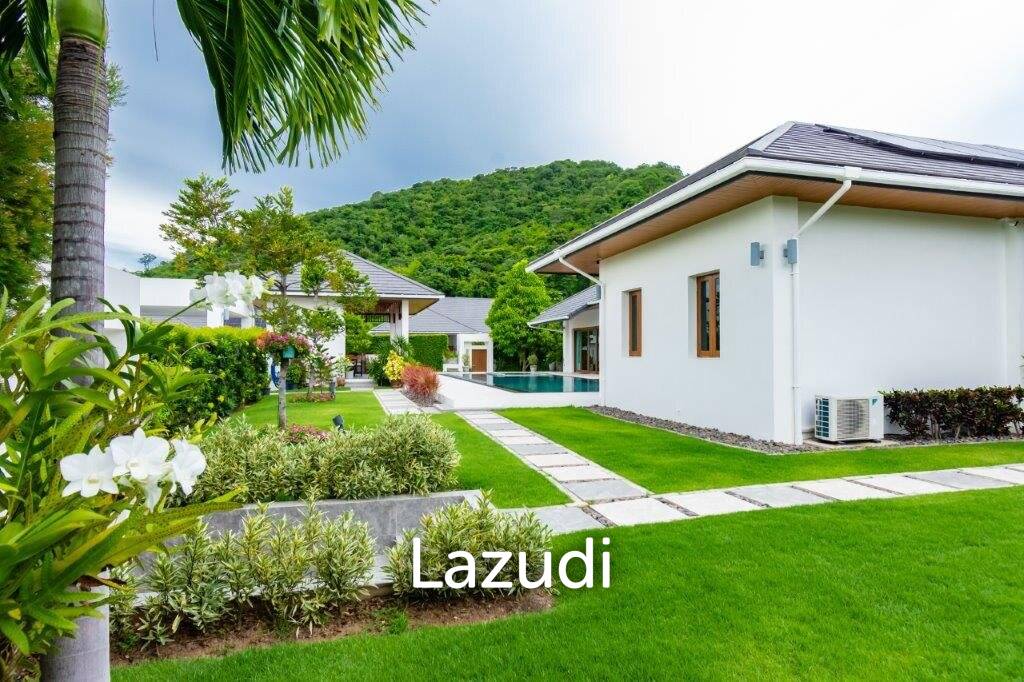 1,324 ตร.ม 3 เตียง 4 อาบน้ำ วิลล่า For ขาย