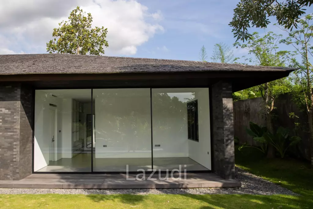RIVERFRONT VILLA WITH JUNGLE AND RICE FIELDS VIEWS