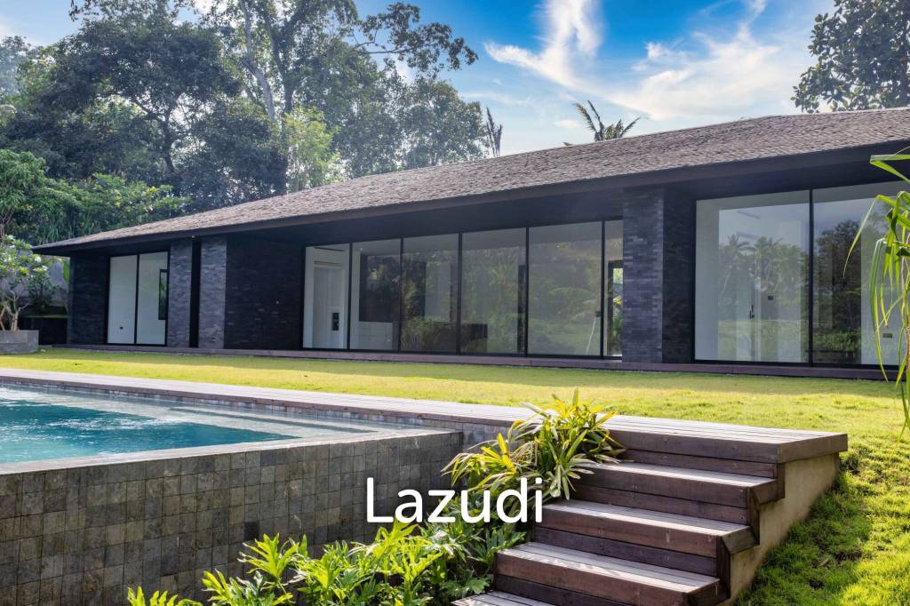RIVERFRONT VILLA WITH JUNGLE AND RICE FIELDS VIEWS
