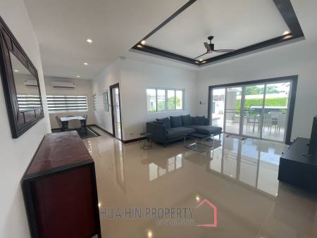 Emerald Scenery: Extremely well maintained villa with 3 bedrooms and 2 bathrooms