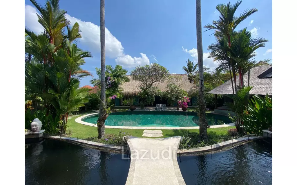 The Perfect Blend of Traditional and Luxury Living in Kerobokan