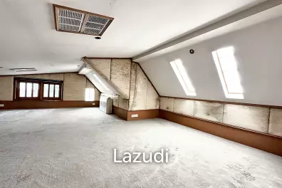 6 Bed 6 Bath 500 SQ.M Townhouse in Thonglor