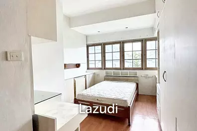 6 Bed 6 Bath 500 SQ.M Townhouse in Thonglor