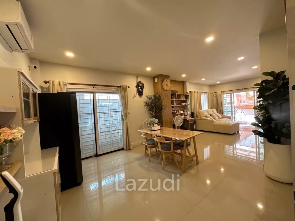 3 Bedrooms 3 Bathrooms 113 SQ.M. Grand PMC 7