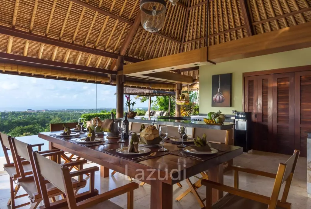 ELEGANT PECATU VILLA WITH EXPANSIVE SPACE AND MODERN COMFORTS
