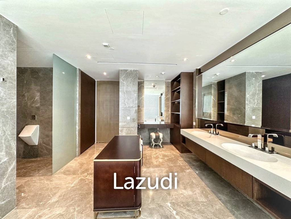 Luxurious Penthouse 386 SQ.M at 185 Rajadamri