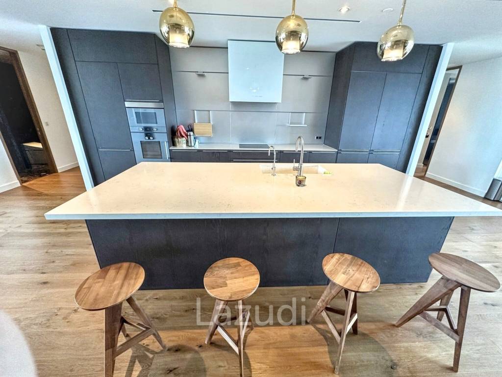 Luxurious Penthouse 386 SQ.M at 185 Rajadamri