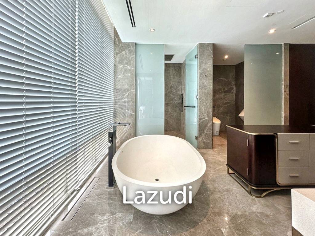 Luxurious Penthouse 386 SQ.M at 185 Rajadamri