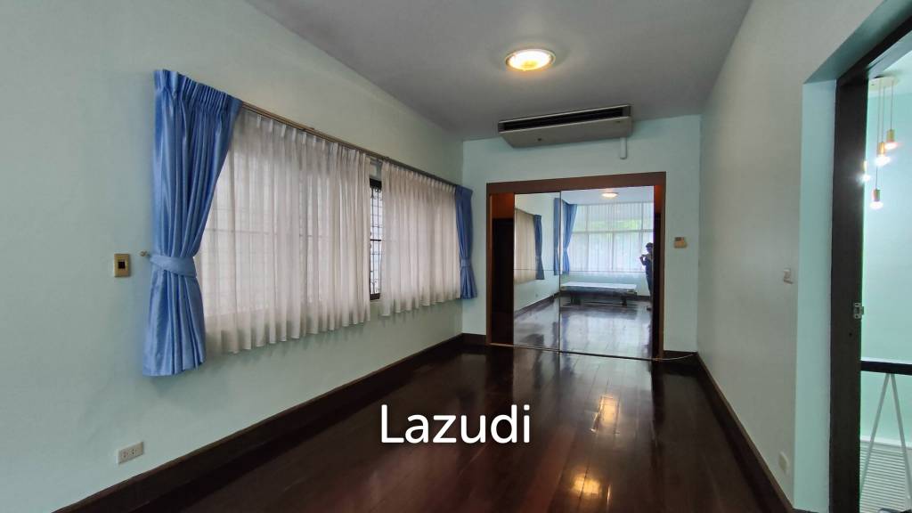 Prime Location Home Office for rent in Sukhumvit 49