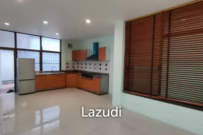 Prime Location Home Office for rent in Sukhumvit 49