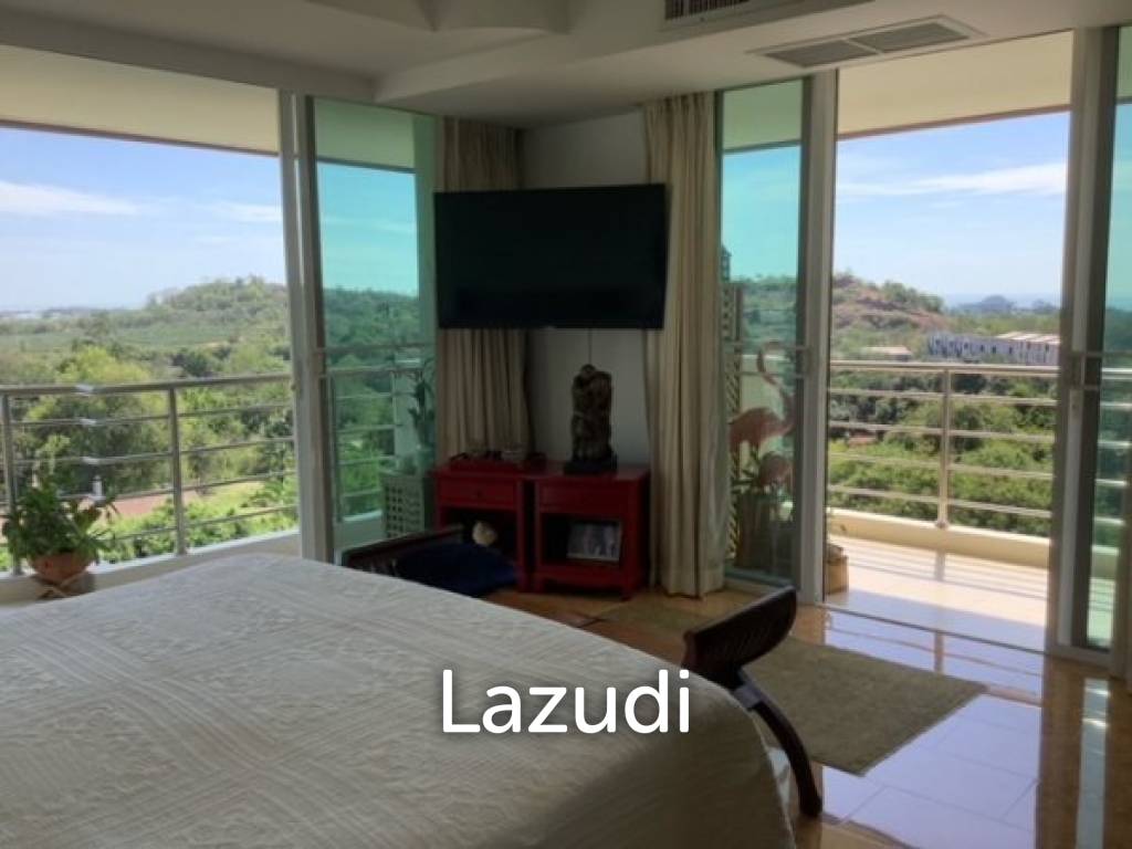 SEARIDGE : Luxury 3 Bed Penthouse Condo