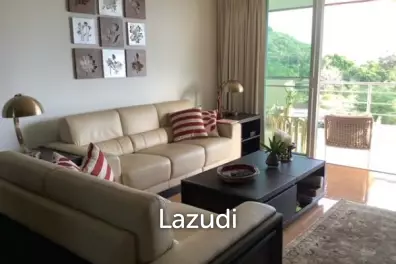 SEARIDGE : Luxury 3 Bed Penthouse Condo