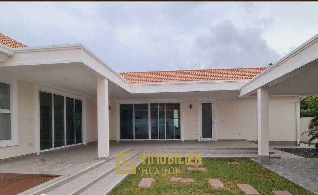 Eden Village: Well Maintained 3 Bedroom Villa