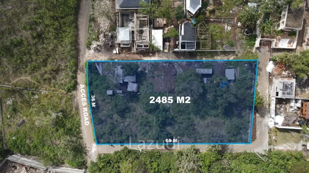 Expansive Land in Padang Padang with Promising Future Potential