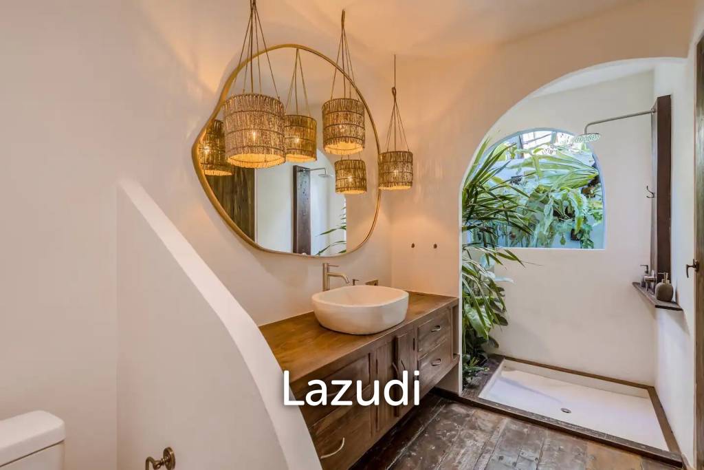 Mediterranean Style 5 Bedroom Villa in Umalas, Prime Living and Investment Opportunity with Rice Field Views