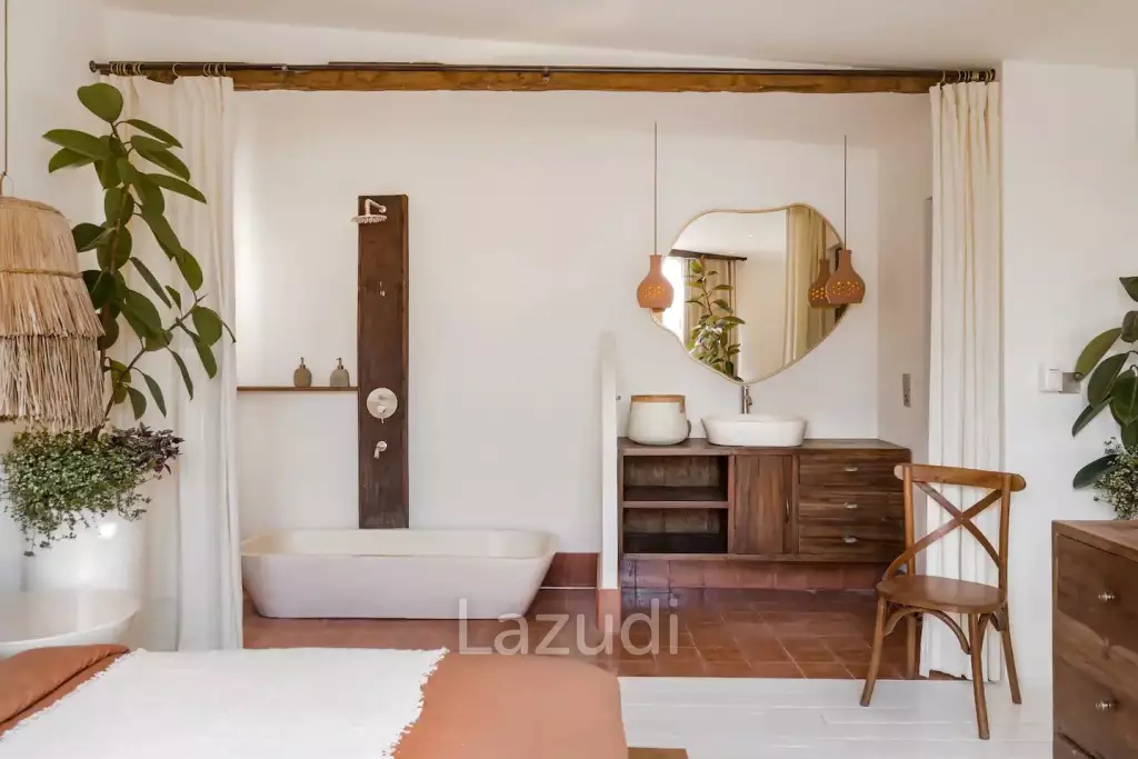 Mediterranean Style 5 Bedroom Villa in Umalas, Prime Living and Investment Opportunity with Rice Field Views