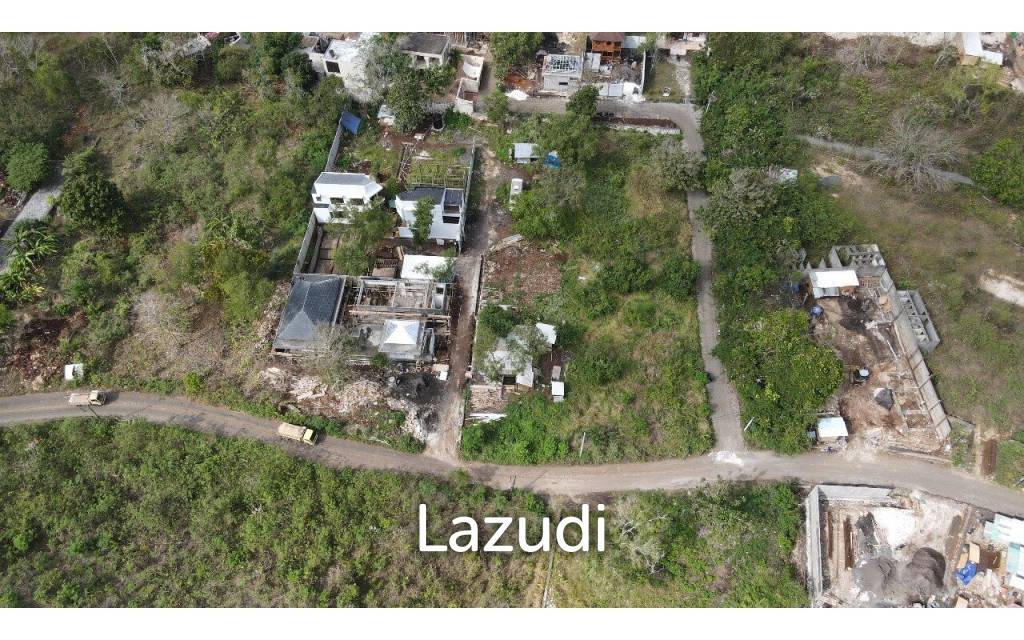 Small Plots in Padang Padang with Promising Future Potential
