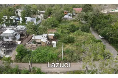 Small Plots in Padang Padang with Promising Future Potential