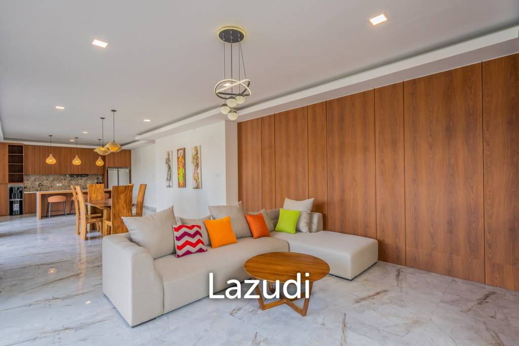 Luxury Living in Nusa Dua 4-Bedroom Completed Villa with Enclosed Living