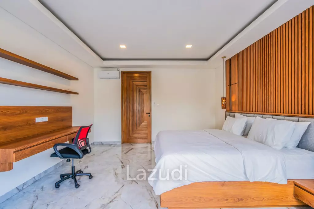 Luxury Living in Nusa Dua 4-Bedroom Completed Villa with Enclosed Living
