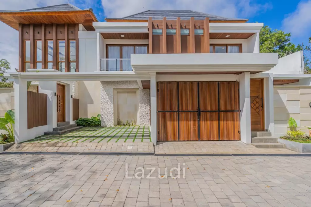 Luxury Living in Nusa Dua 4-Bedroom Completed Villa with Enclosed Living