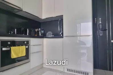 1 Bed 1 Bath 36 SQ.M. The Legend Residence Pattaya