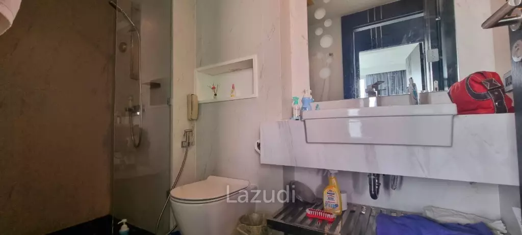 1 Bed 1 Bath 36 SQ.M. The Legend Residence Pattaya