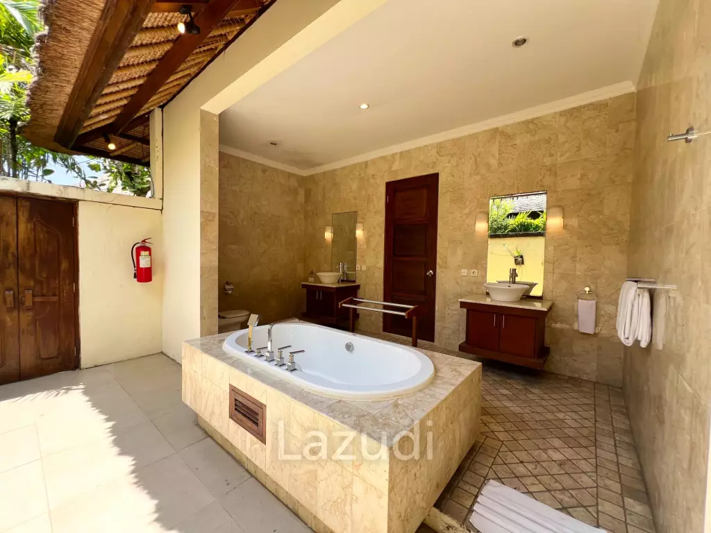EXPANSIVE VILLA WITH BEACHSIDE CONVENIENCE IN SANUR