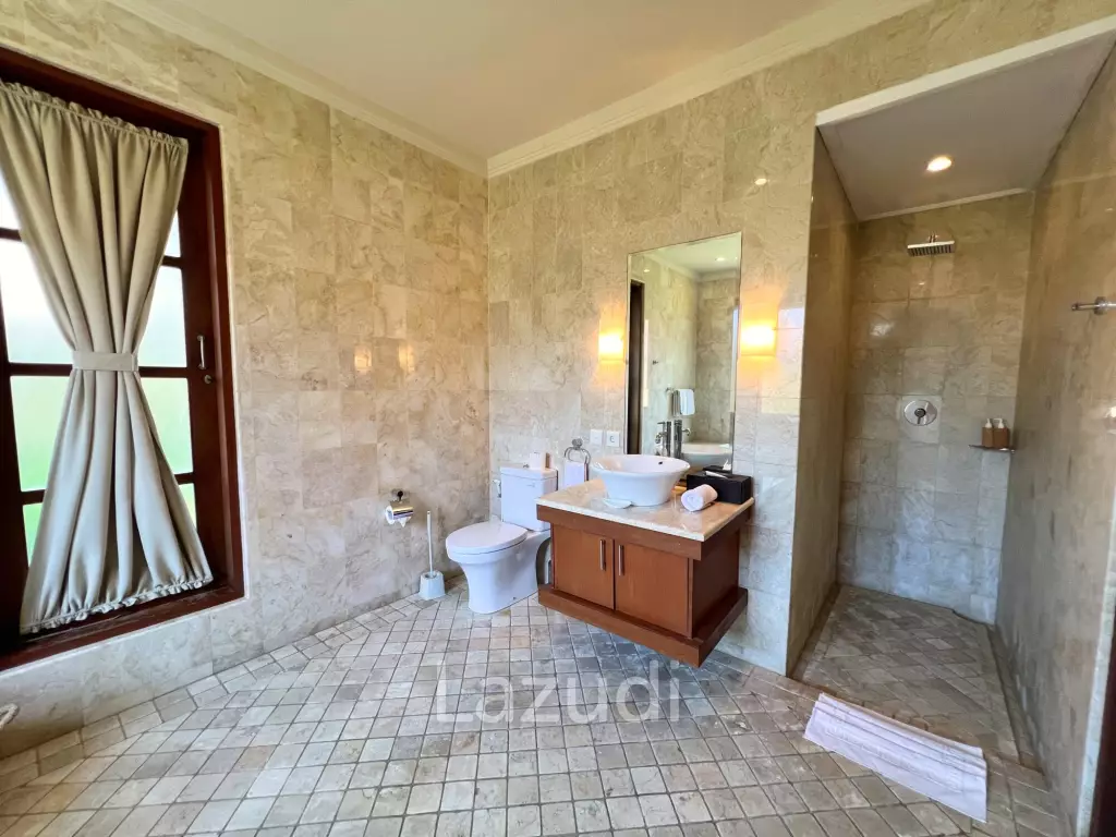 EXPANSIVE VILLA WITH BEACHSIDE CONVENIENCE IN SANUR