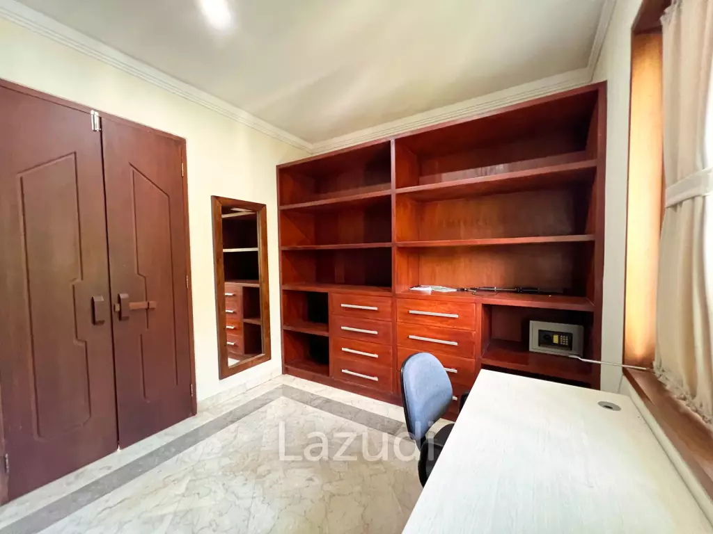 EXPANSIVE VILLA WITH BEACHSIDE CONVENIENCE IN SANUR