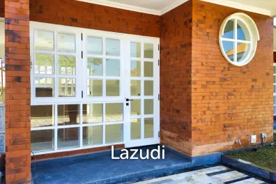 COZY TWO-STORY TOWNHOUSE NEAR SEMINYAK AND CANGGU