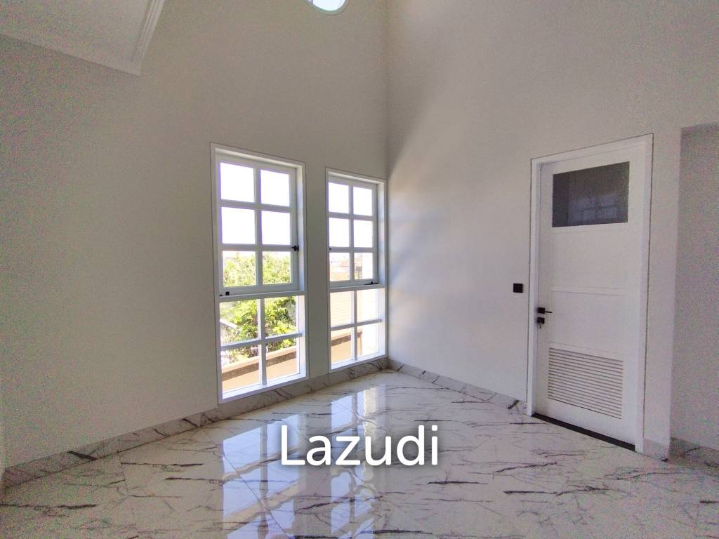 COZY TWO-STORY TOWNHOUSE NEAR SEMINYAK AND CANGGU