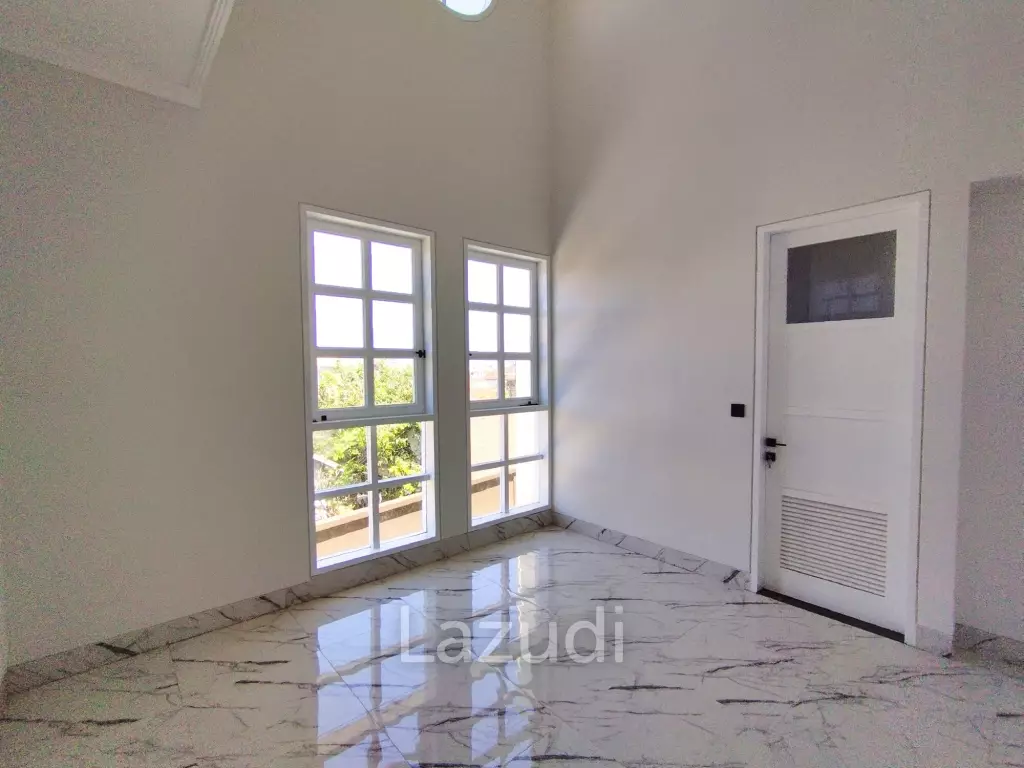 COZY TWO-STORY TOWNHOUSE NEAR SEMINYAK AND CANGGU