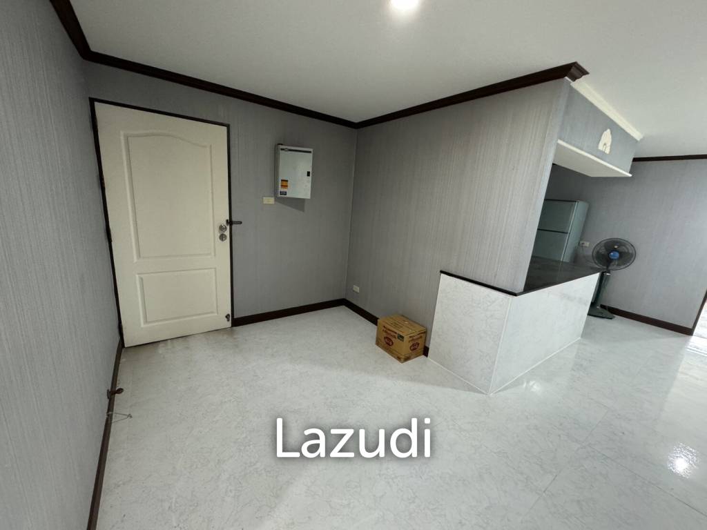 Condotel Cliff and Beach Krissadanakorn :  Renovated  3 Bed Seaview condo at Cha am