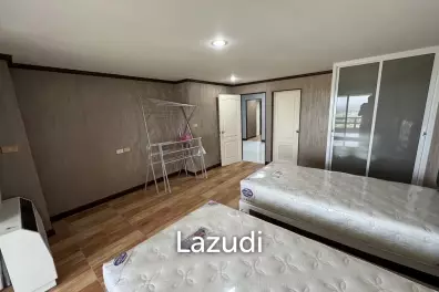 Condotel Cliff and Beach Krissadanakorn :  Renovated  3 Bed Seaview condo at Cha am