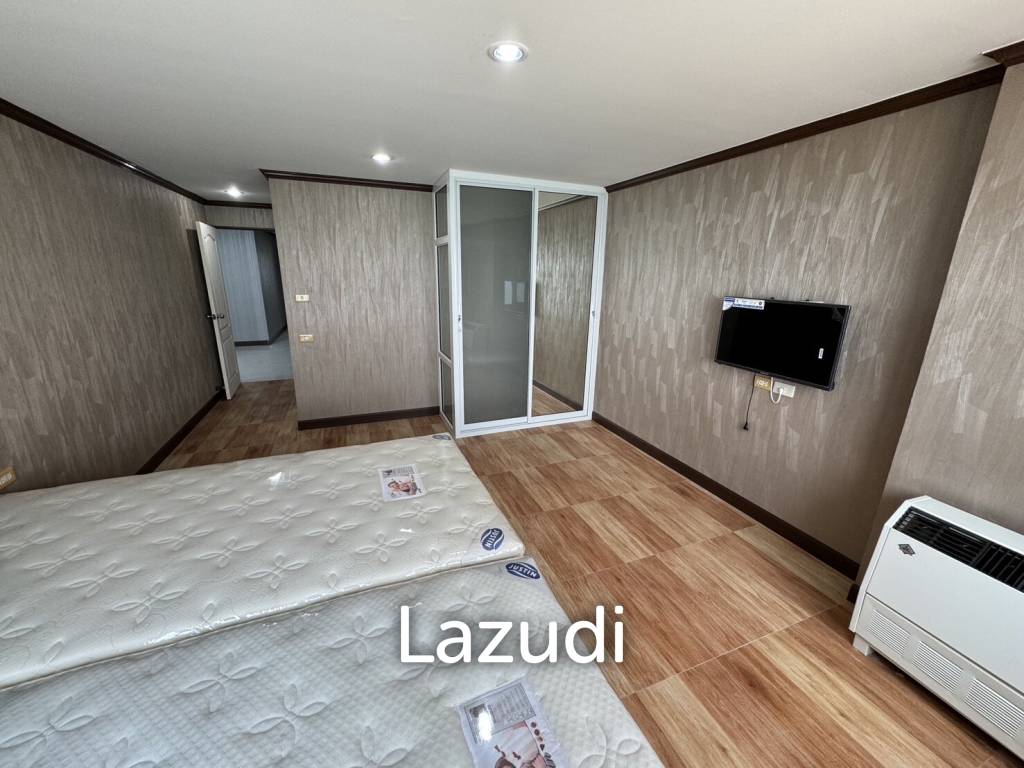 Condotel Cliff and Beach Krissadanakorn :  Renovated  3 Bed Seaview condo at Cha am