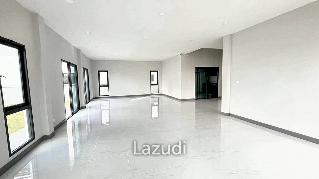 5 Bedrooms 6 Bathrooms 416 SQ.M The City Bangna