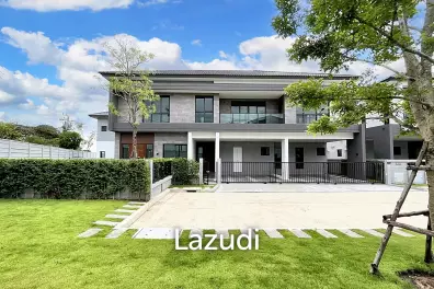 5 Bedrooms 6 Bathrooms 416 SQ.M The City Bangna