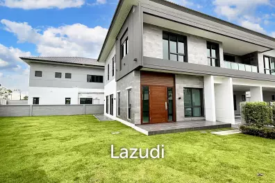 5 Bedrooms 6 Bathrooms 416 SQ.M The City Bangna