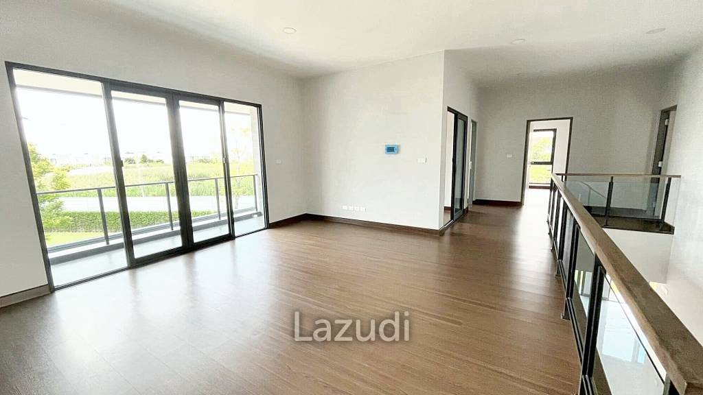 5 Bedrooms 6 Bathrooms 416 SQ.M The City Bangna