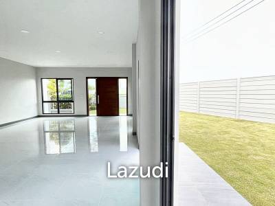 5 Bedrooms 6 Bathrooms 416 SQ.M The City Bangna