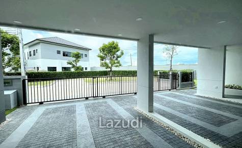 5 Bedrooms 6 Bathrooms 416 SQ.M The City Bangna