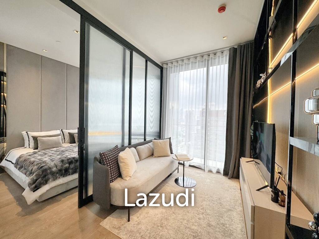 1 Bed 1 Bath 49.3 SQ.M Ashton Silom