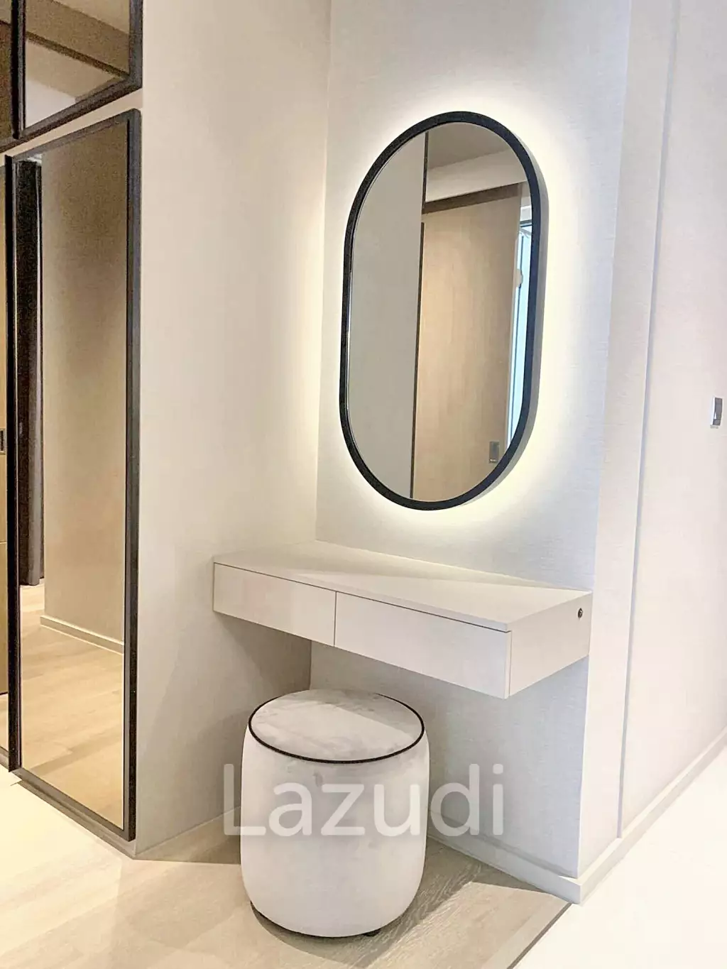 1 Bedroom 1 Bathroom 40 SQ.M Ashton Silom