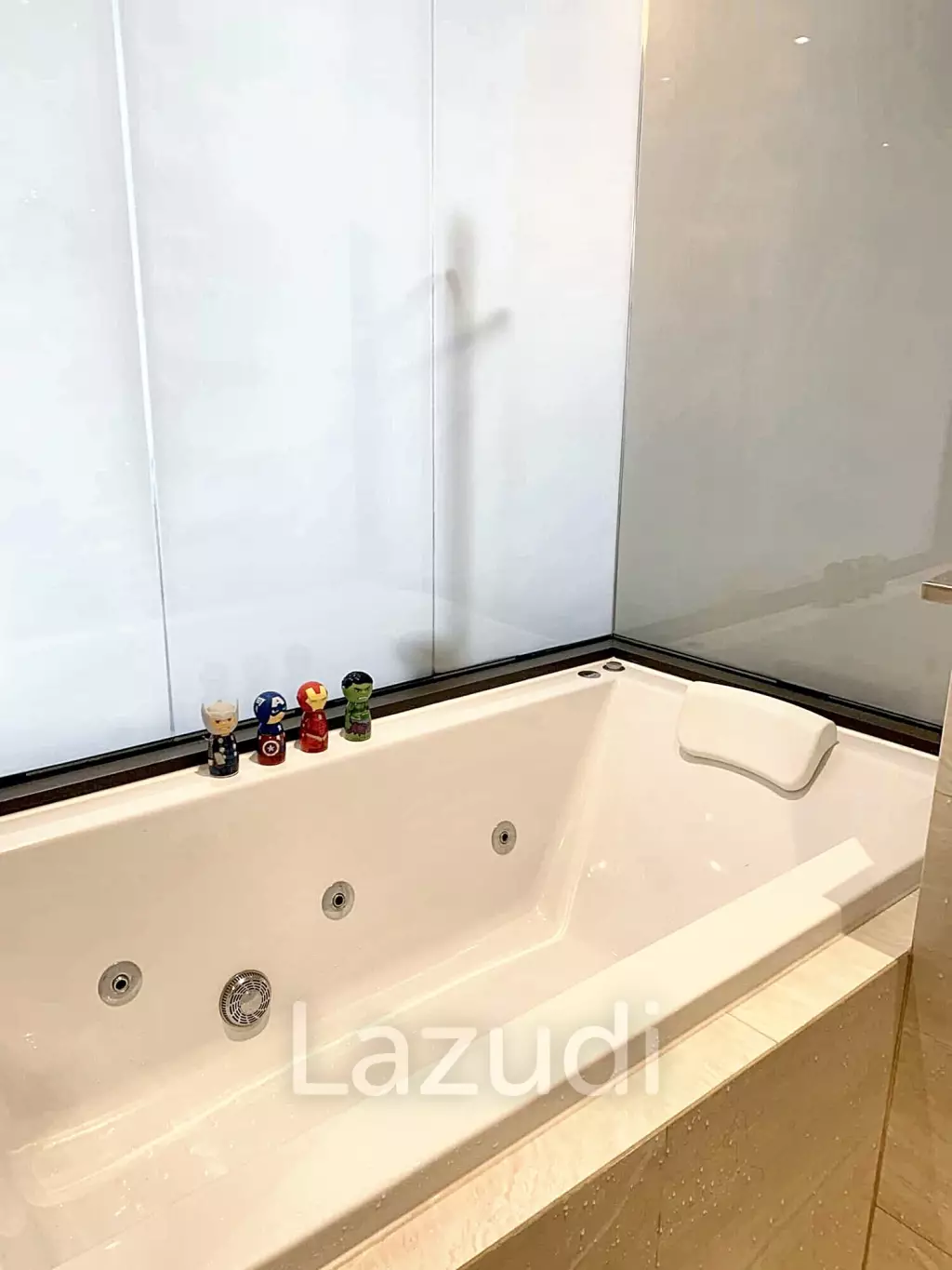 1 Bedroom 1 Bathroom 40 SQ.M Ashton Silom